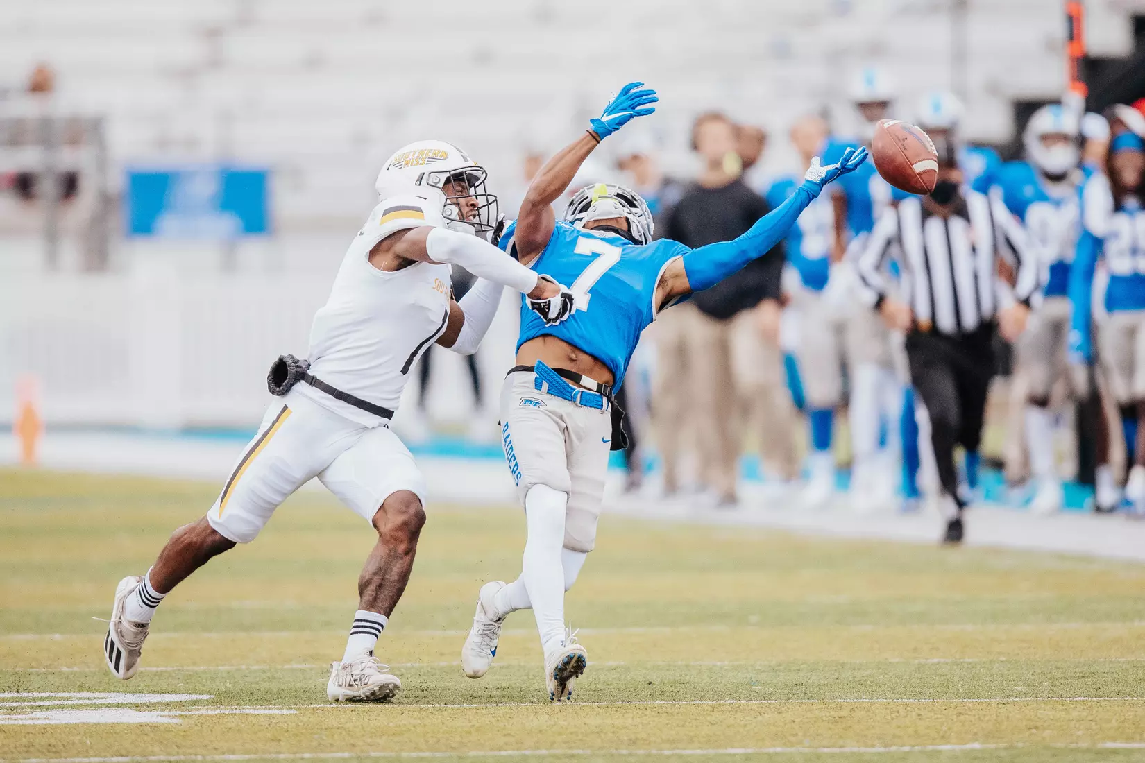 @MT_FB vs Southern Miss, 10/30/21