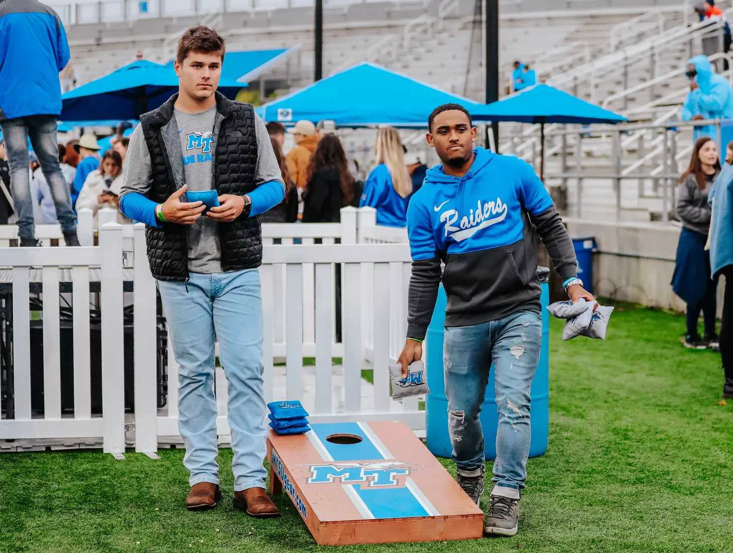 @MT_FB vs Southern Miss, 10/30/21