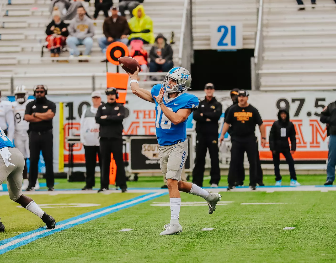 @MT_FB vs Southern Miss, 10/30/21