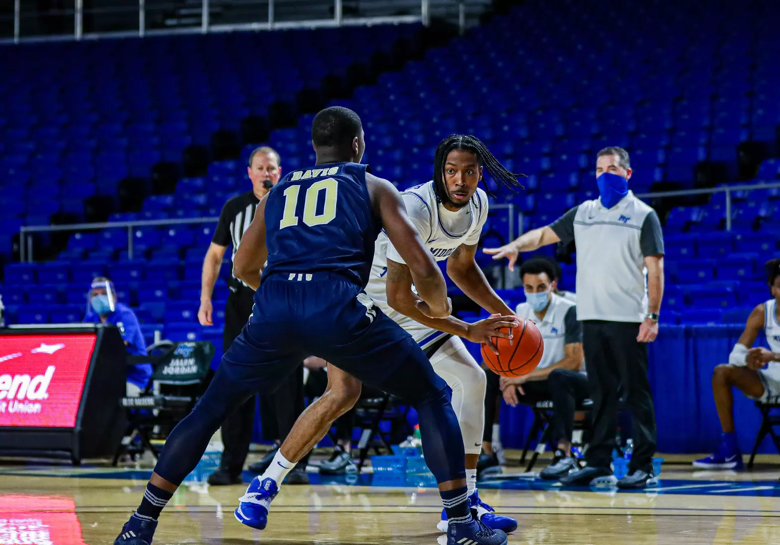 @MT_MBB vs FIU