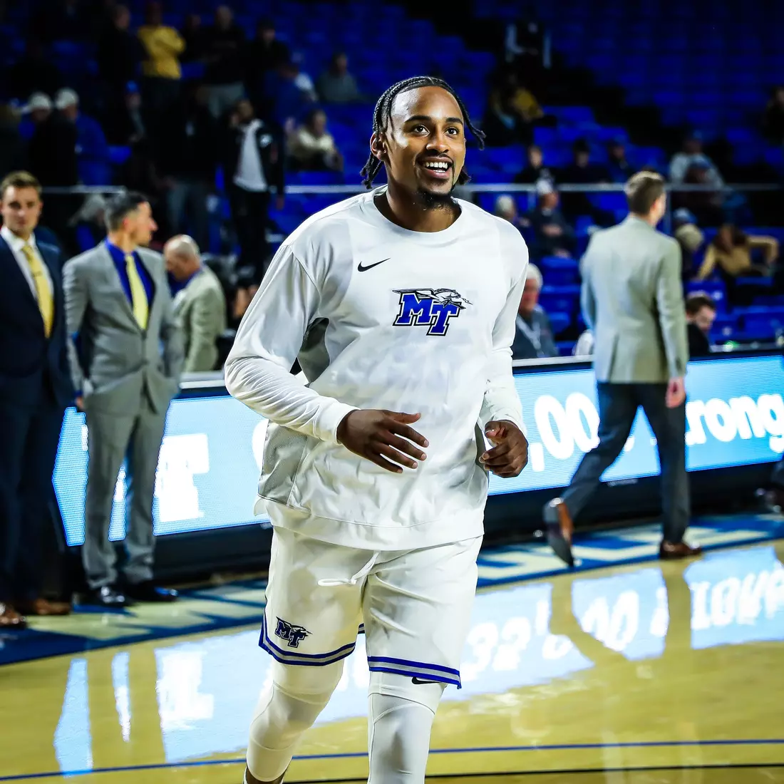 Blue Raiders earn 500th win in the Murphy Center