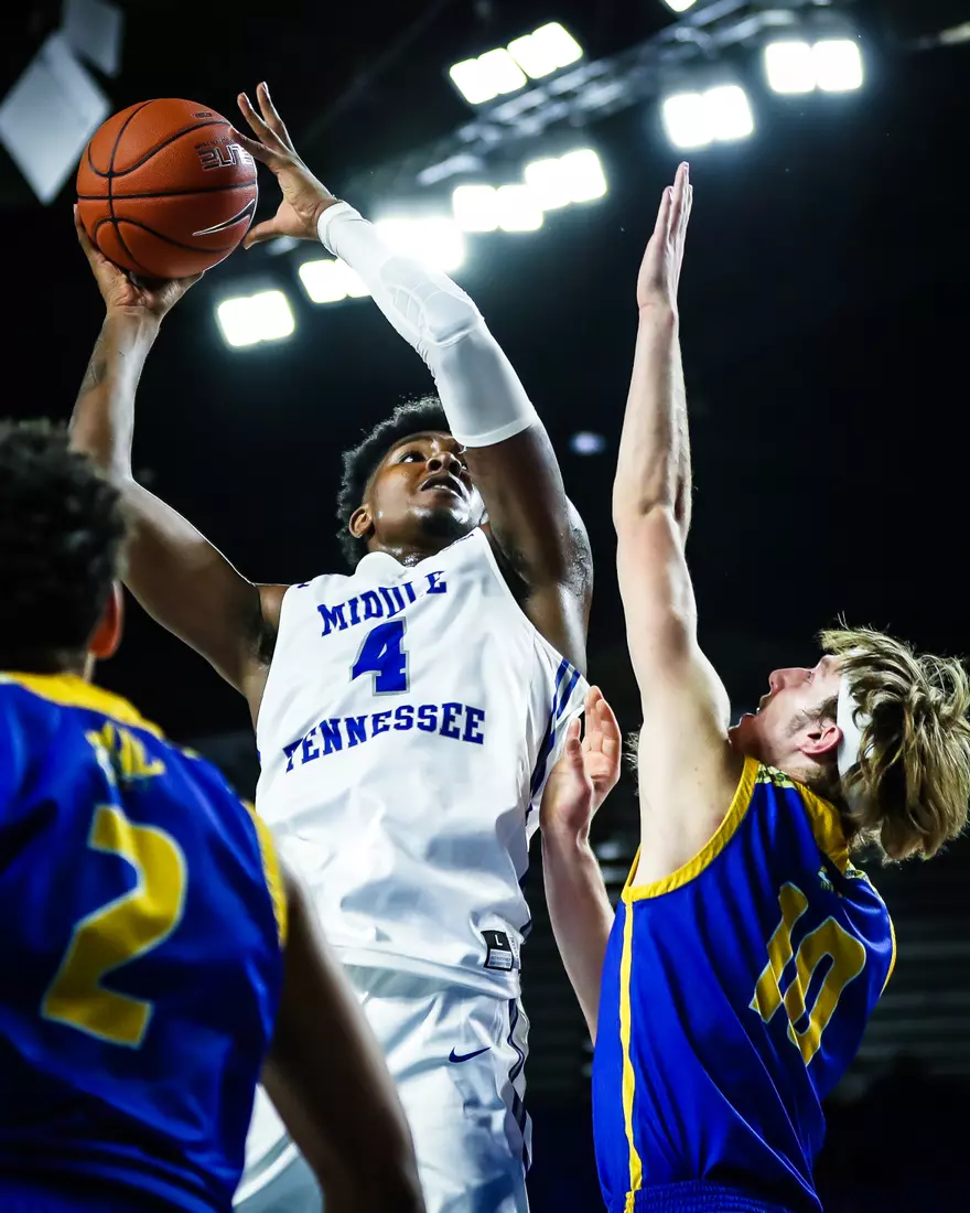 Blue Raiders earn 500th win in the Murphy Center