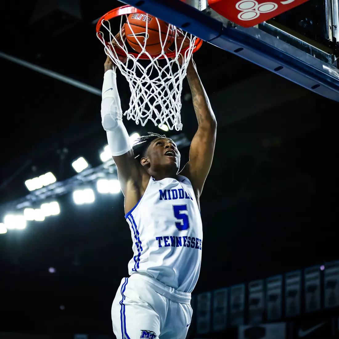 Blue Raiders earn 500th win in the Murphy Center