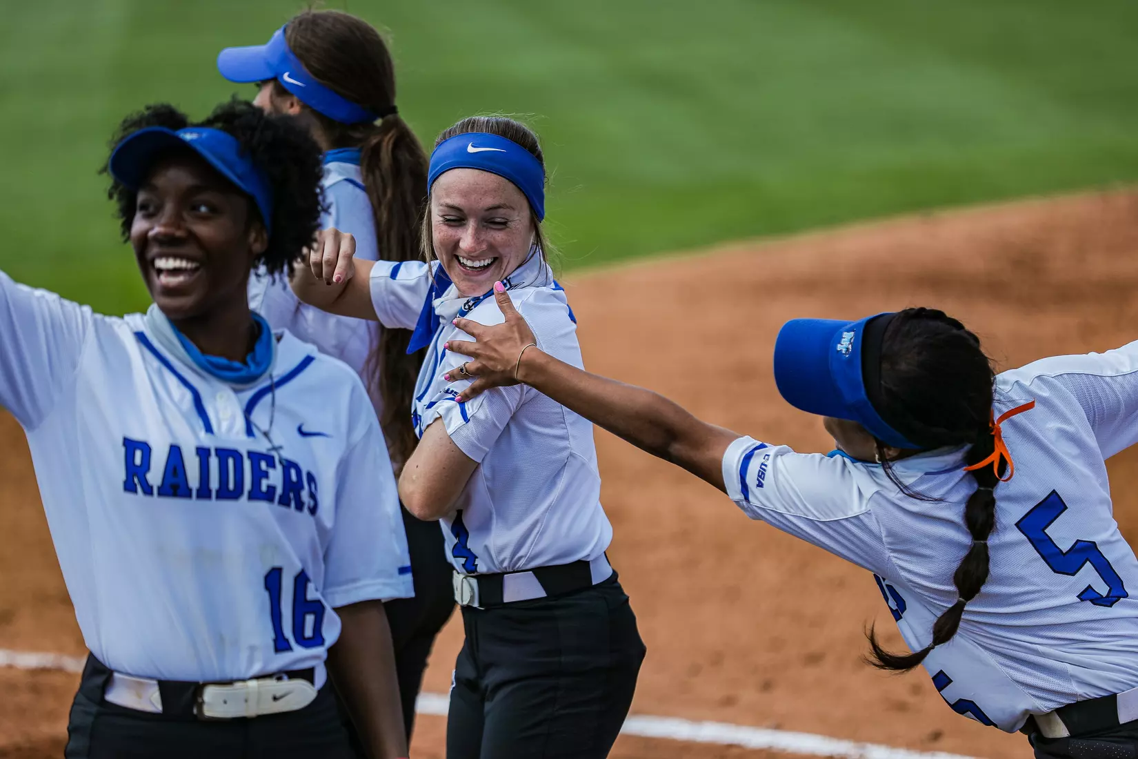 @MT_Softball vs FIU Day 1