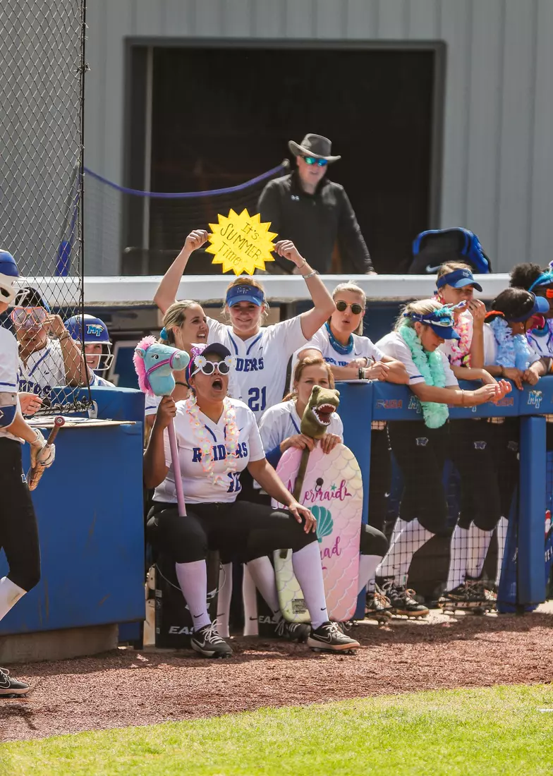 @MT_Softball vs FIU Day 1