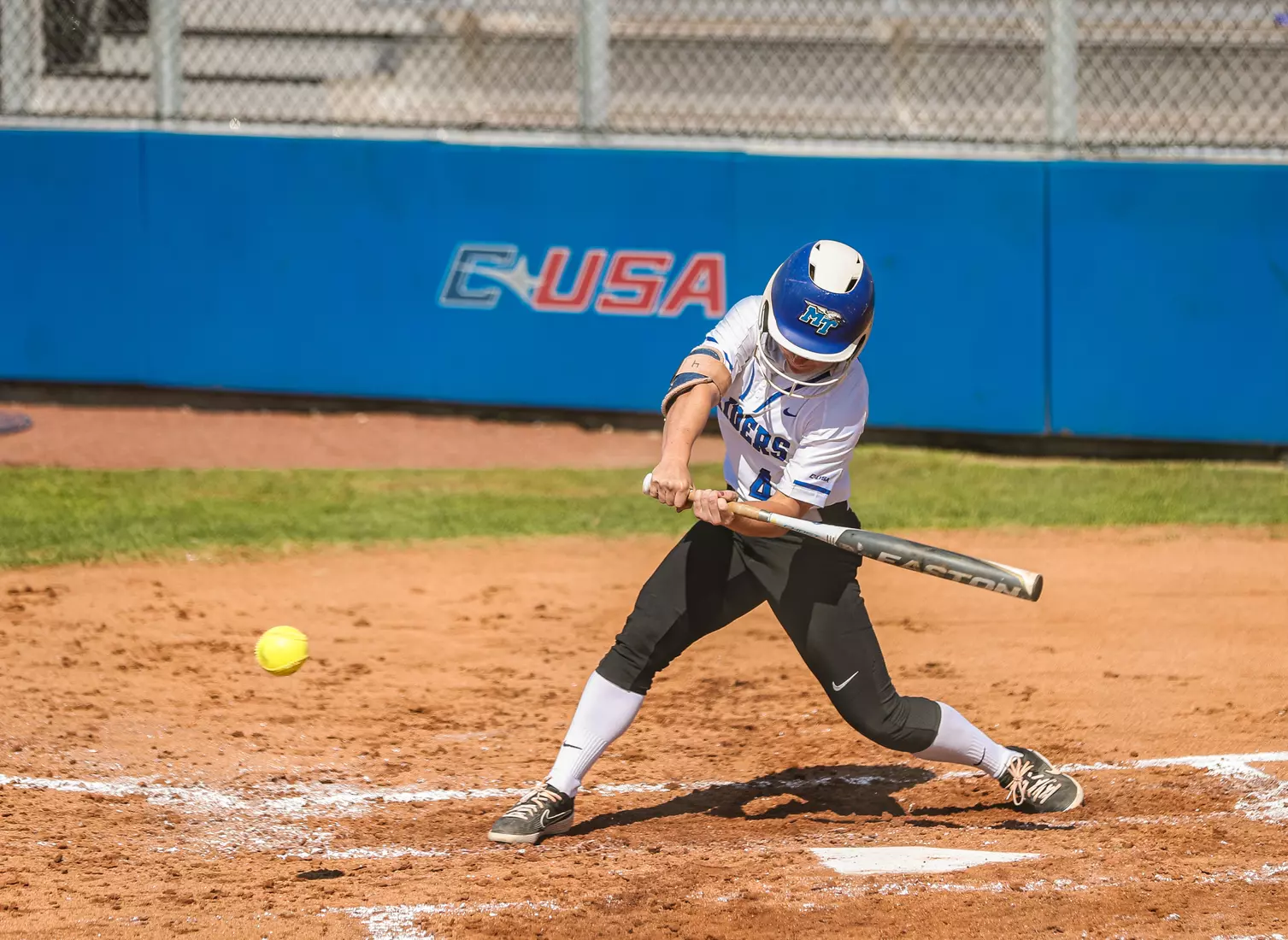 @MT_Softball vs FIU Day 1