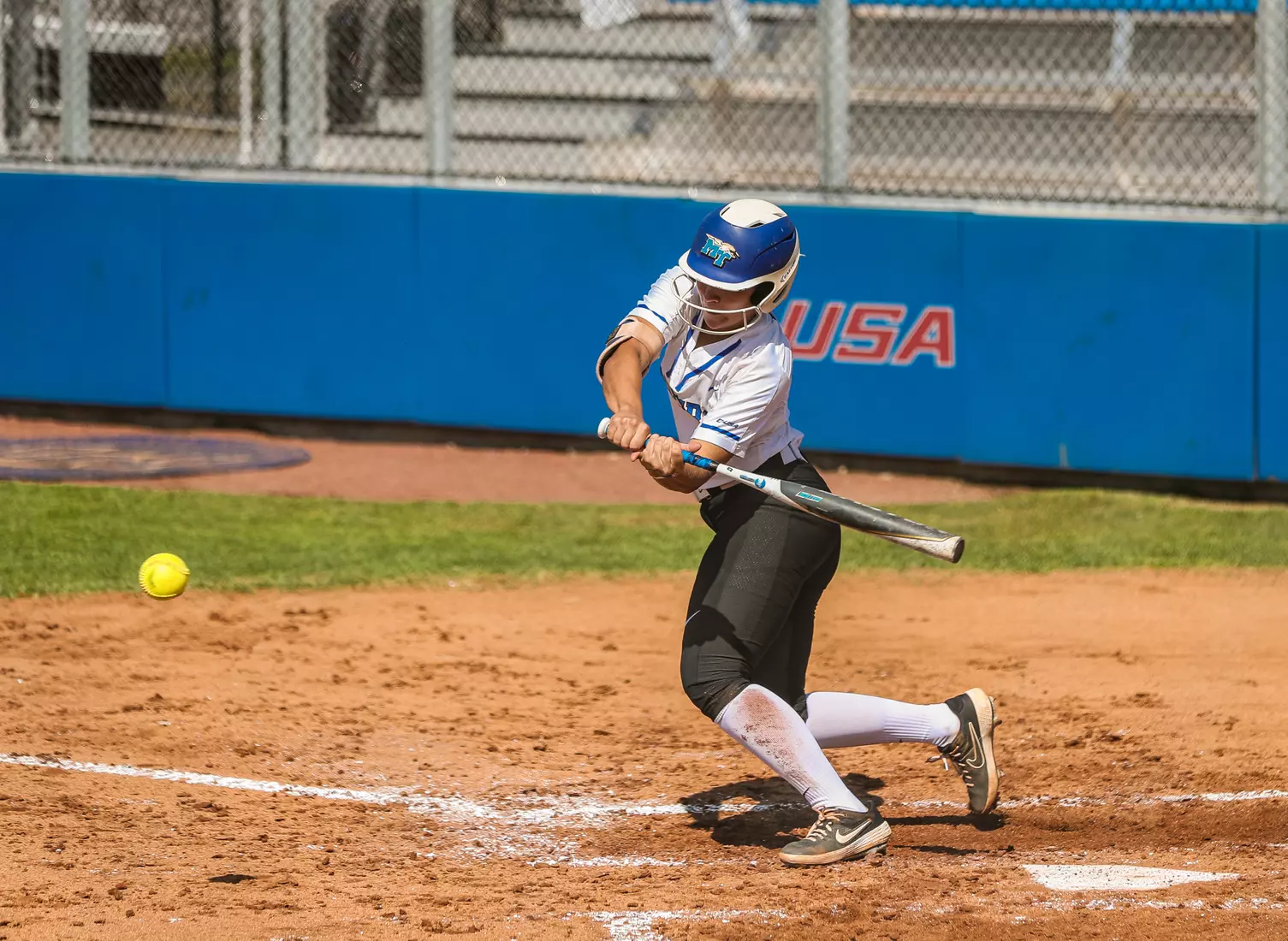 @MT_Softball vs FIU Day 1