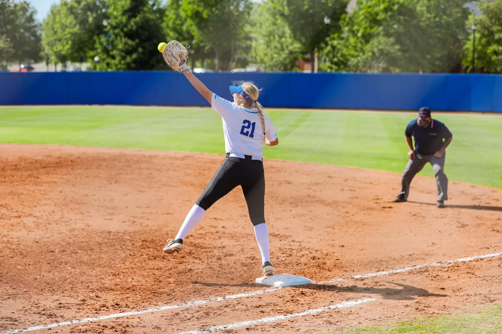 @MT_Softball vs FIU Day 1