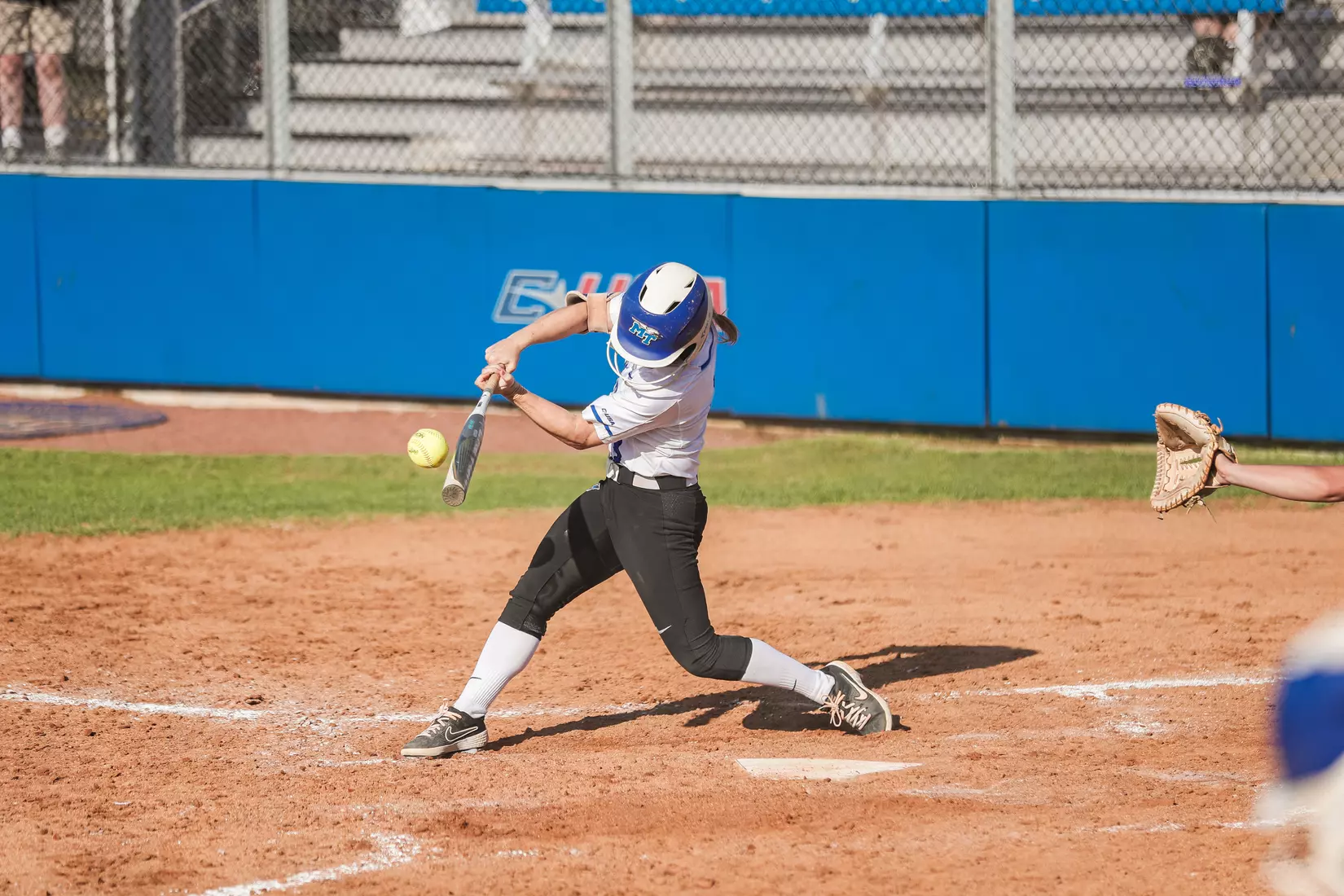 @MT_Softball vs FIU Day 1