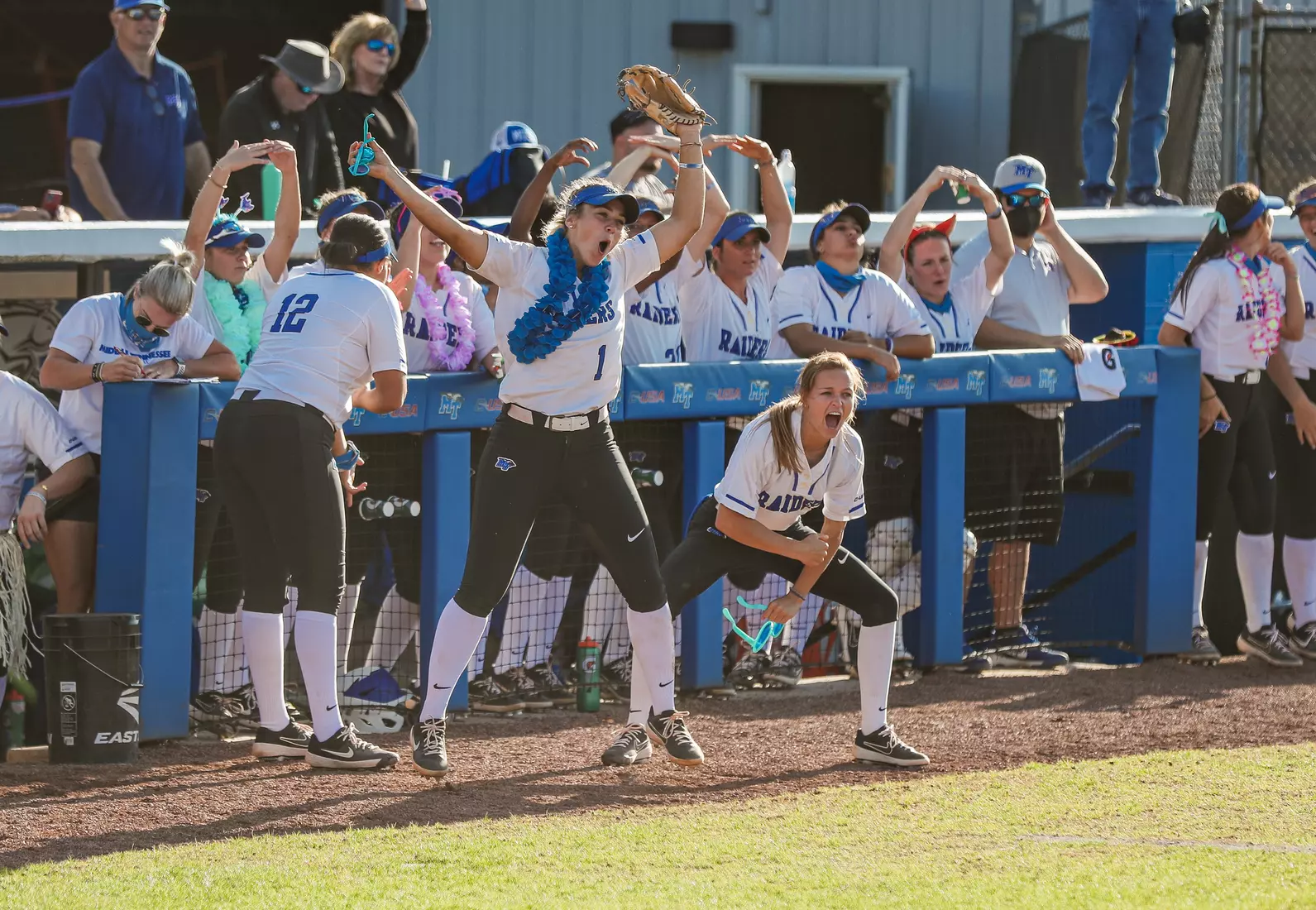 @MT_Softball vs FIU Day 1