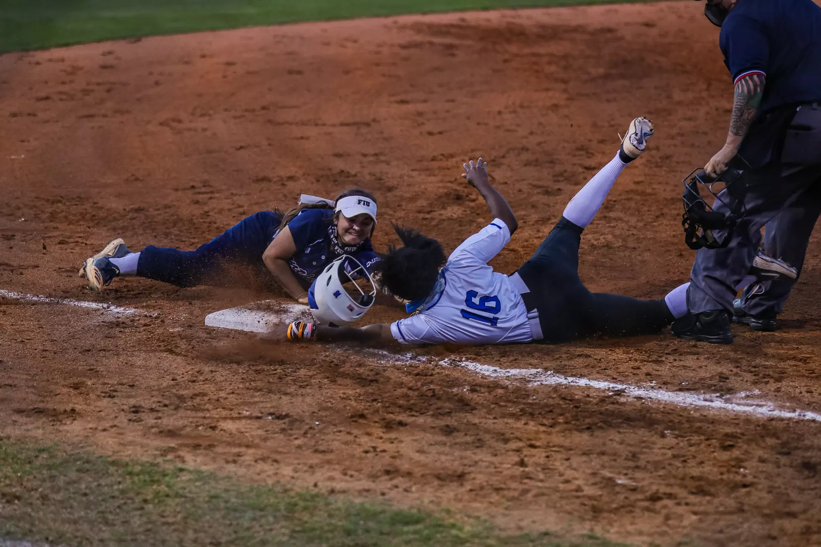 @MT_Softball vs FIU Day 1