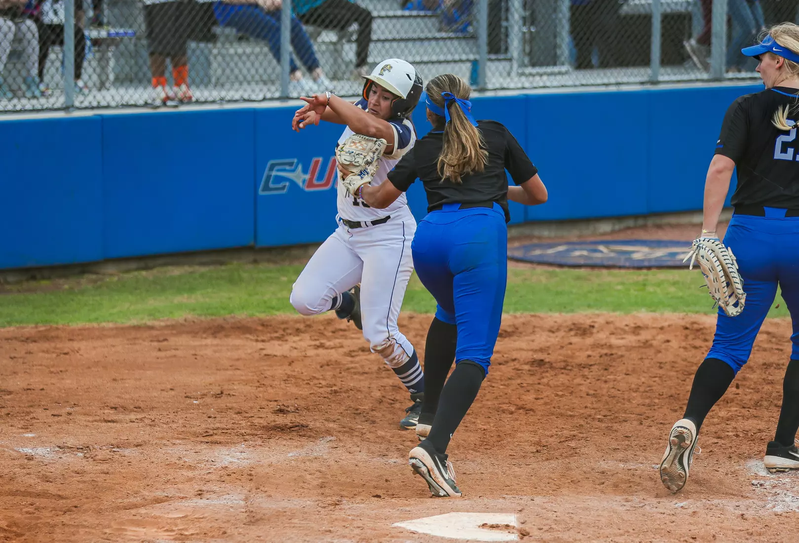 @MT_Softball vs FIU Day 2