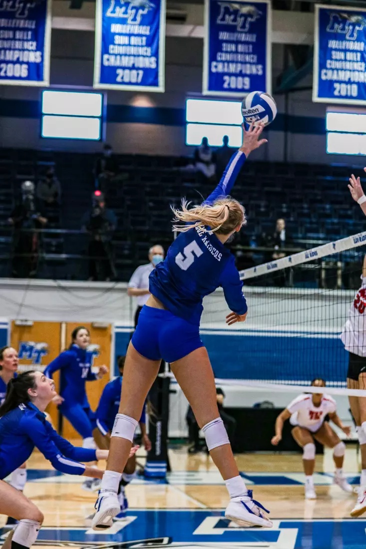 @MT_Volleyball vs WKU