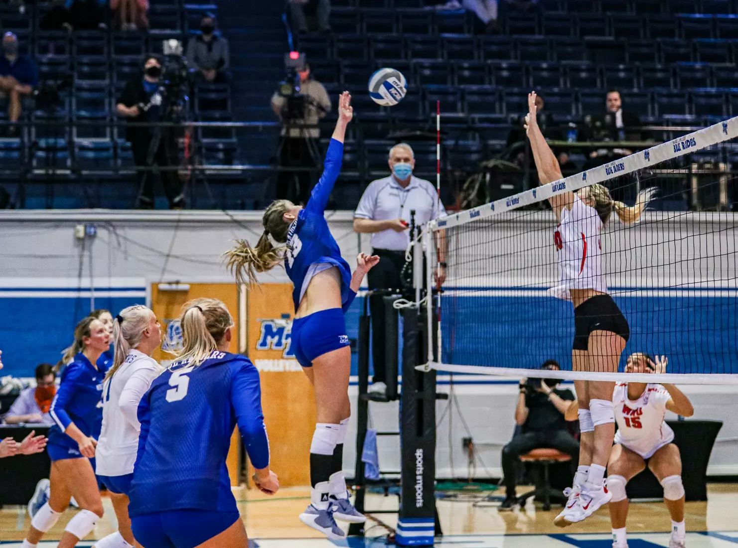 @MT_Volleyball vs WKU