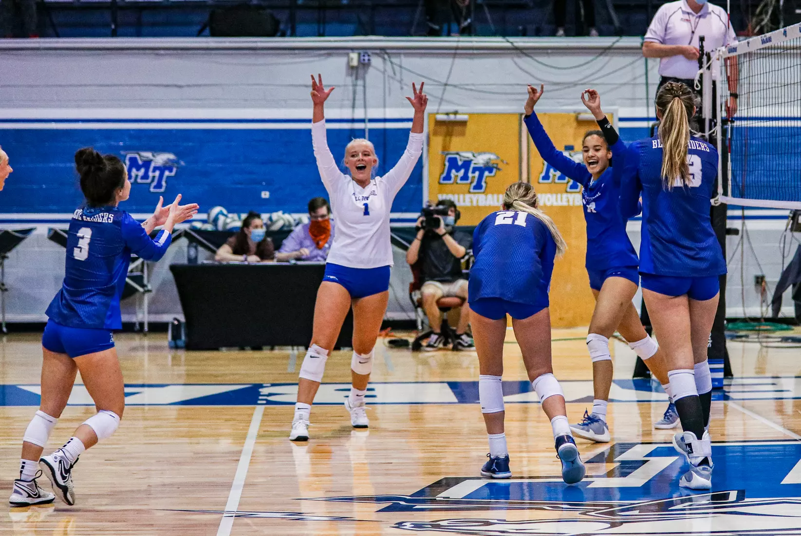 @MT_Volleyball vs WKU