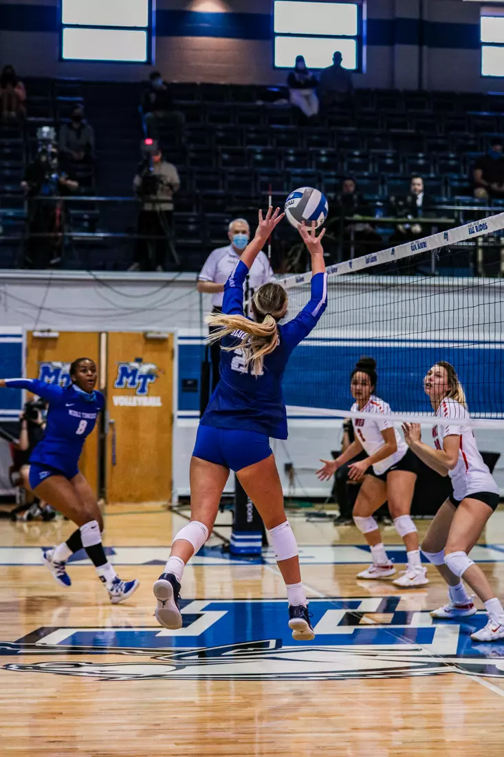 @MT_Volleyball vs WKU