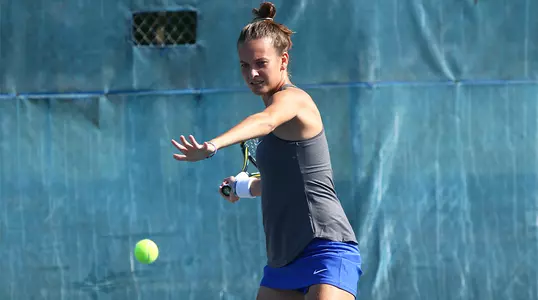 Maria Josefina Zhender