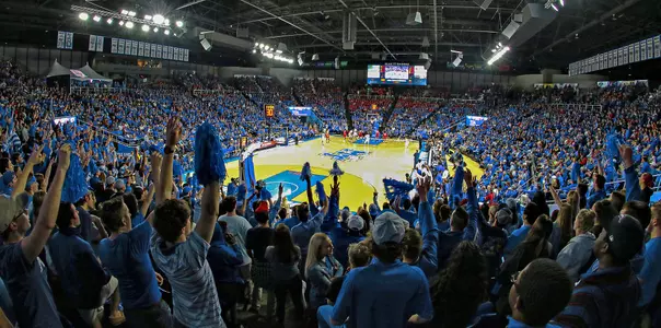 Murphy Center (700x348)