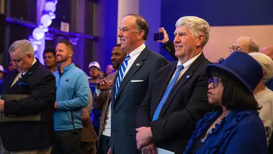 Build Blue Now cover 11-17-21