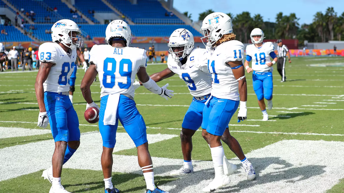 FB at Bahamas Bowl 1 12-17-21