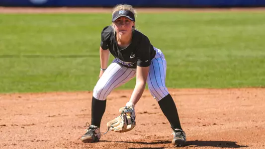 Abby Shoulders vs. UNI