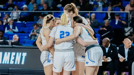 huddle wbb vs vanderbilt 32422