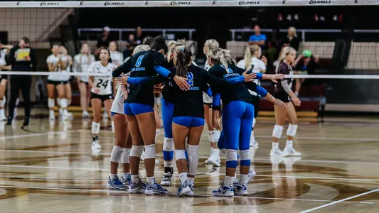 team huddle at EKU 090722