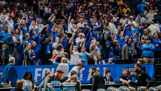 Blue Raider fans