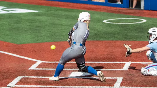 Ava Tepe home run
