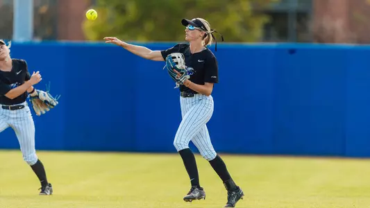 Lexi Medlock throwing