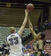 Lee Nosse became the 26th play...