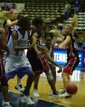 Junior Keisha McClinic attempt...