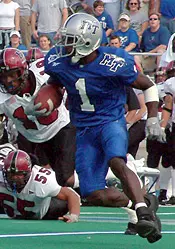 Wide receiver Kerry Wright con...