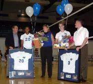 Seniors KeKe Deckard and Dara ...