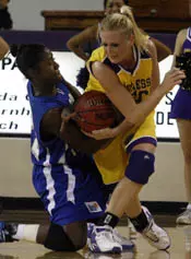 Givens Nets Double-Double in 68-50 Victory