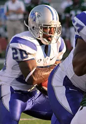 Raiders Move to 2-0 in SBC with 35-0 Victory