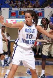 Raiders Take SBC Opener, 77-64