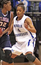 Horton, Givens Lead Raiders on Senior Day