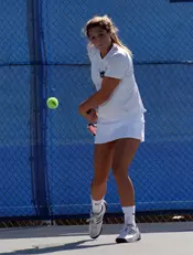 Women's Tennis Posts Second Straight Win
