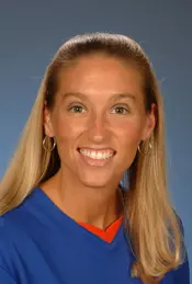 Kim Dye is Women's Hoops GA