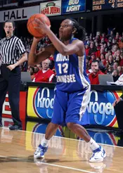 Balanced ScoringPowers Raiders, 80-61