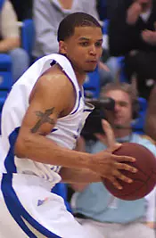 Blue Raiders suffer narrow setback to rival WKU