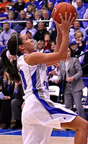 Musketeers use size to down Blue Raiders