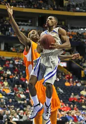 Blue Raiders defeat Privateers 63-58