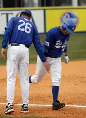 Blue Raiders rout Bears 12-6
