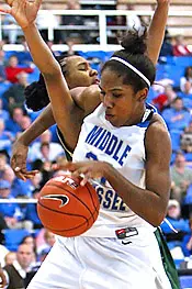 Blue Raiders run past Bulls in season opener