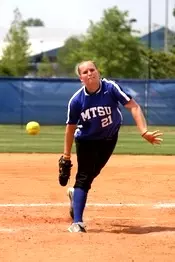 Softball drops doubleheader opener