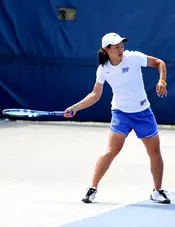 Blue Raiders open tournament play against Trojans