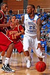 Strong second half lifts Blue Raiders over Pioneers