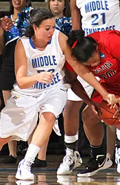 Blue Raiders escape with win over scrappy Lady Govs